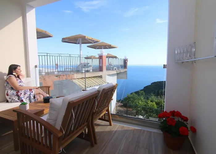 Lakones Deluxe Suites A